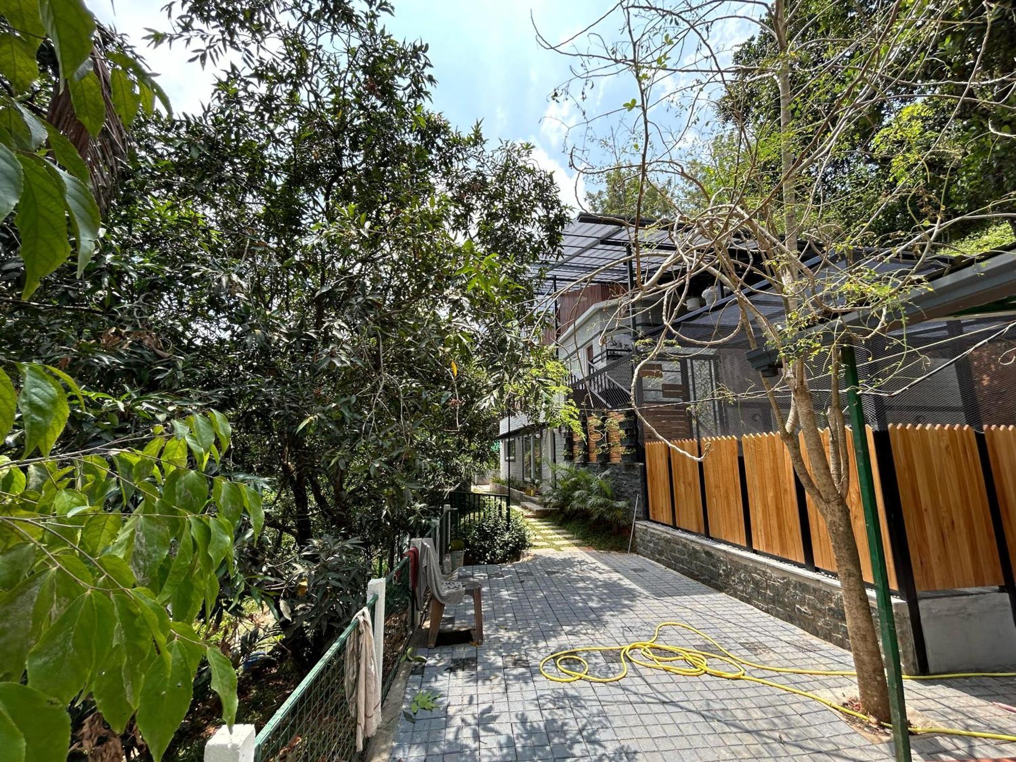 Kv By Halcyon Traveltech Apartamento Anachal Exterior foto