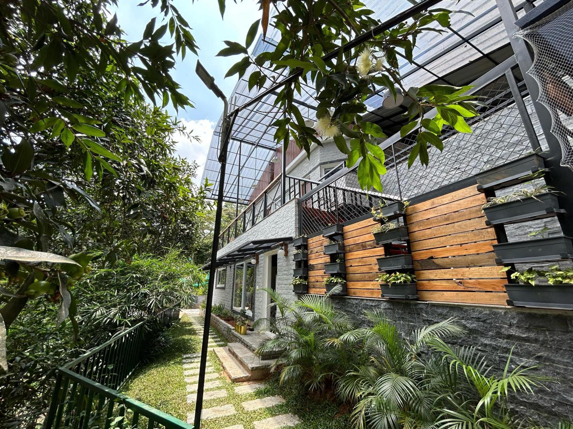 Kv By Halcyon Traveltech Apartamento Anachal Exterior foto